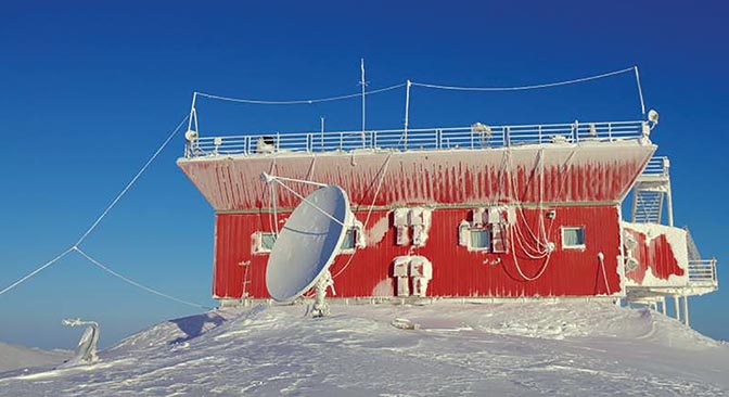 Polar Environment Atmospheric Research Laboratory (PEARL) 